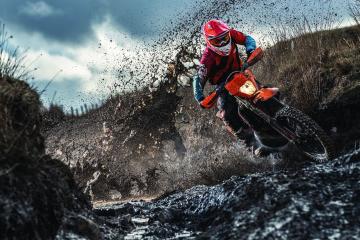 开云体育在线-桑巴新王闪耀，中北美劲旅扬威，热身赛双线报