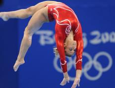 开云体育中国-北境之龙噬日，拉梅洛·鲍尔决胜时刻铸就完美一役