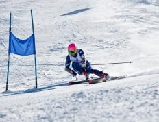 开云下载-凌晨两点的镰刀，德罗赞在沉睡城市中心醒来的统治