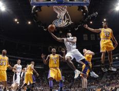 开云体育下载-您提供的主题充满了体育报道中最激动人心的元素—逆转、个人英雄主义和团队韧性。我们可以从多个角度切入，使其成为一篇独一无二的文章