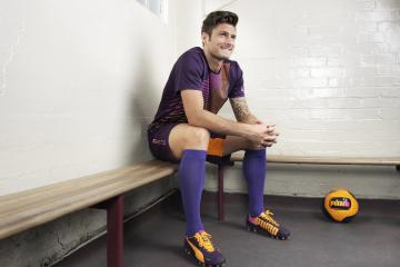 开云体育app-悲欢并不相通，当完胜的旌旗为印尼飘扬，桃田贤斗用最后一舞点燃孤独的竞技圣火