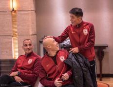 开云官方app入口-长春亚泰队无惧困难，全队打起精神应对挑战