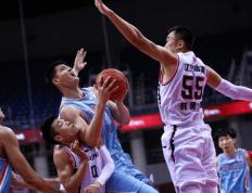 开云体育登录-FLY碾压C9，Kanavi团战一打五宿敌对决入围赛，技惊四座