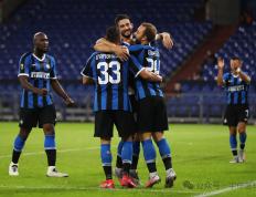 开云体育下载-尤文图斯主场战平萨索洛，难以取胜