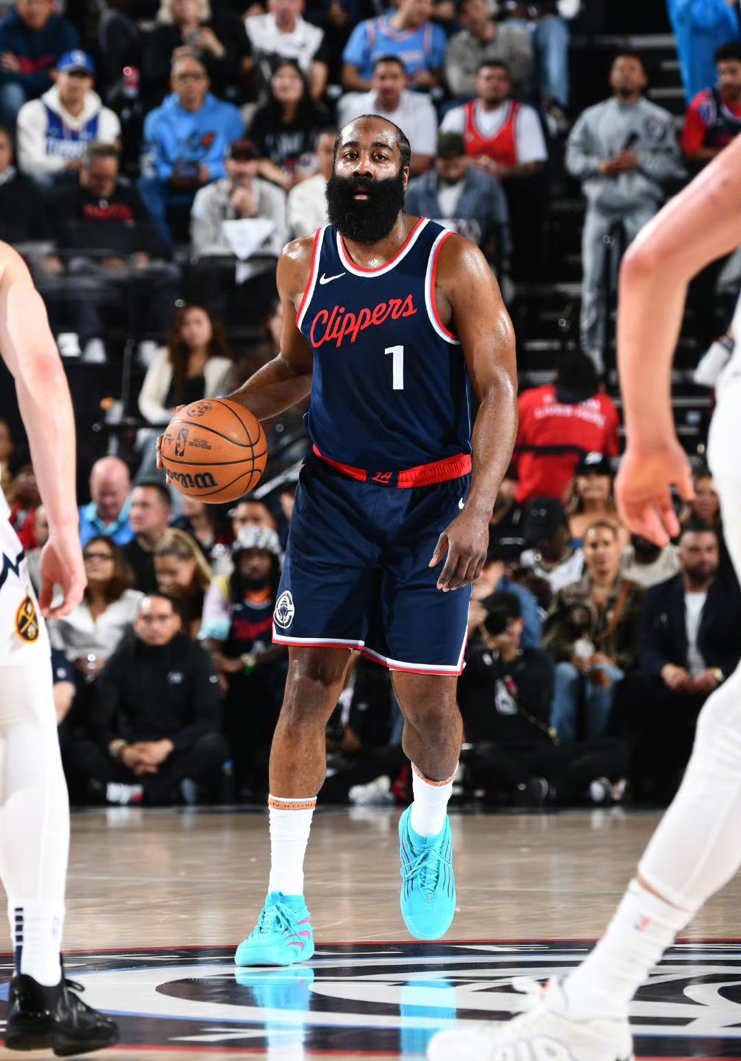 开云体育APP下载-火箭主场惨败独行侠，哈登状态低迷