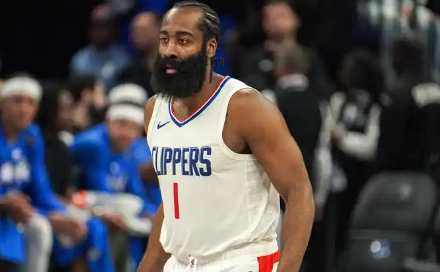 开云体育-火箭交易后首胜，哈登重回火场