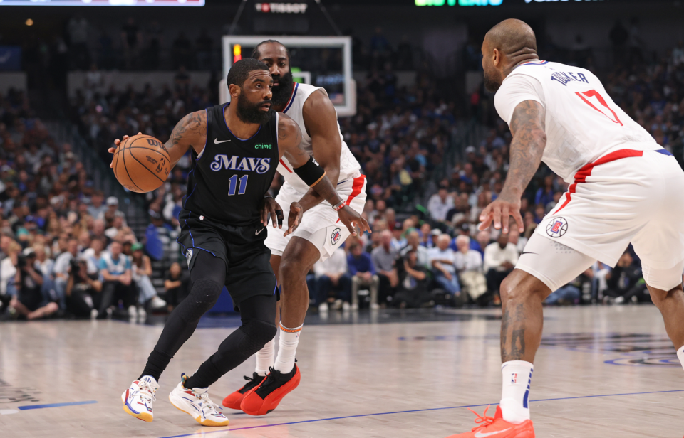 开云体育-快船完胜天津队，米切尔点燃赛场