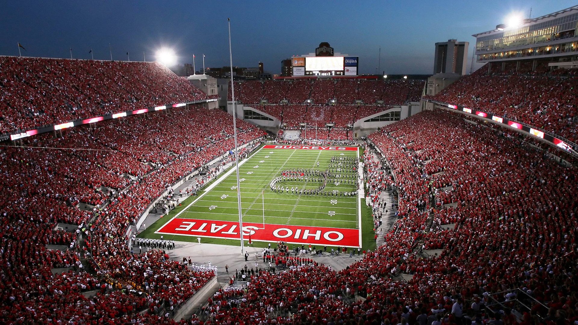 开云体育下载-孤星难耀,当利拉德的71分遇见勇士的团队海啸